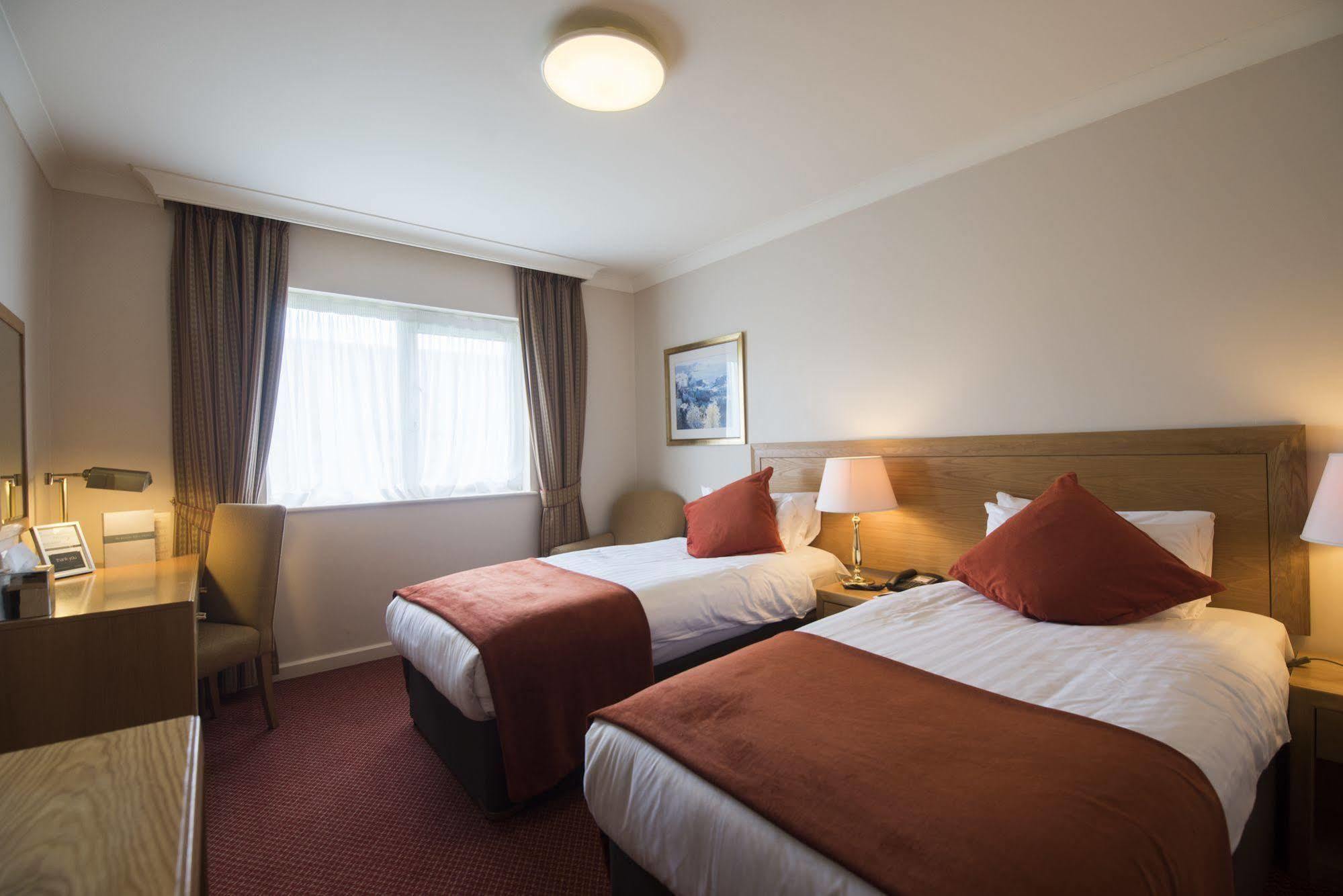 Horwood House Hotel Milton Keynes Bagian luar foto